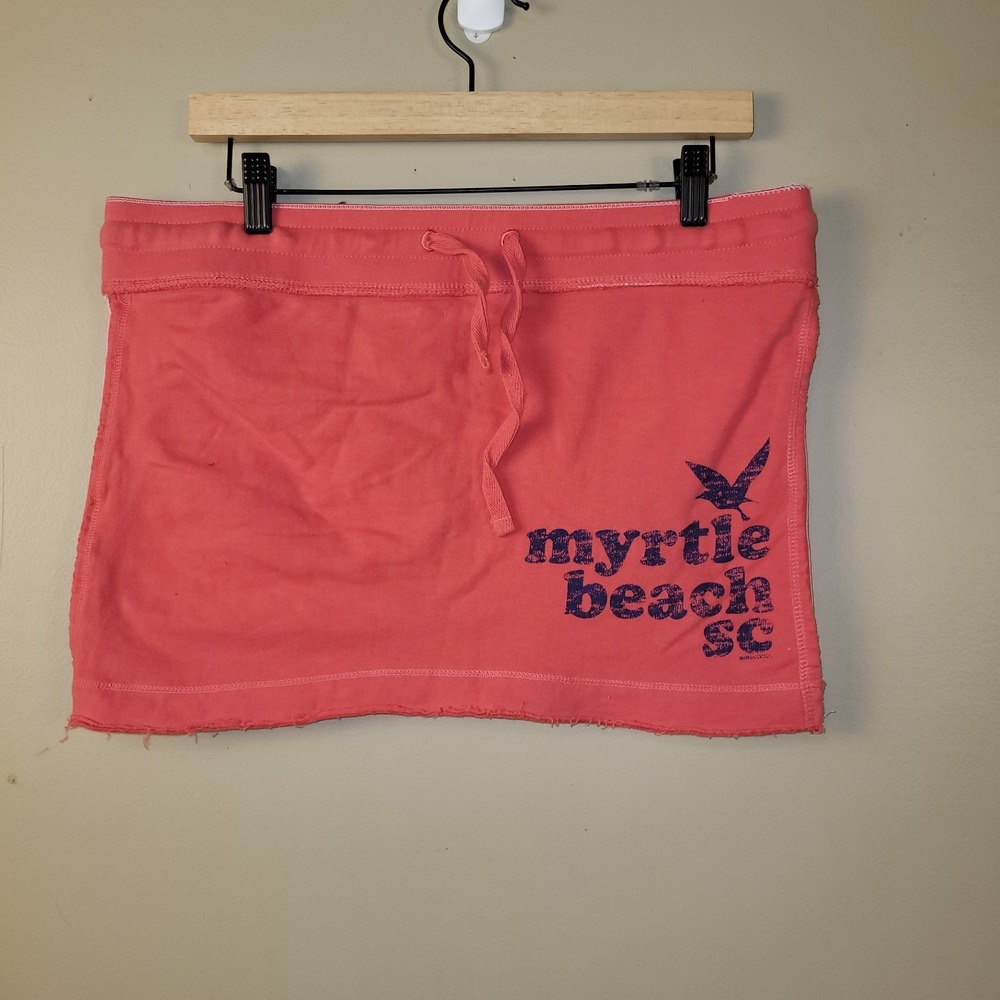 Wings Myrtle Beach SC‎ Coral Mini Skirt Casual Coastal Graphic Beachy Athleisure